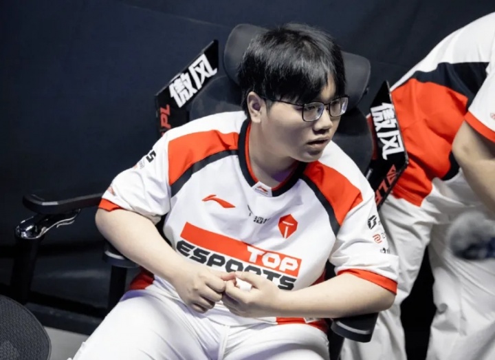 赛后群访JiaQi：拿下赛季首胜很开心，9哥没有骗我们啊